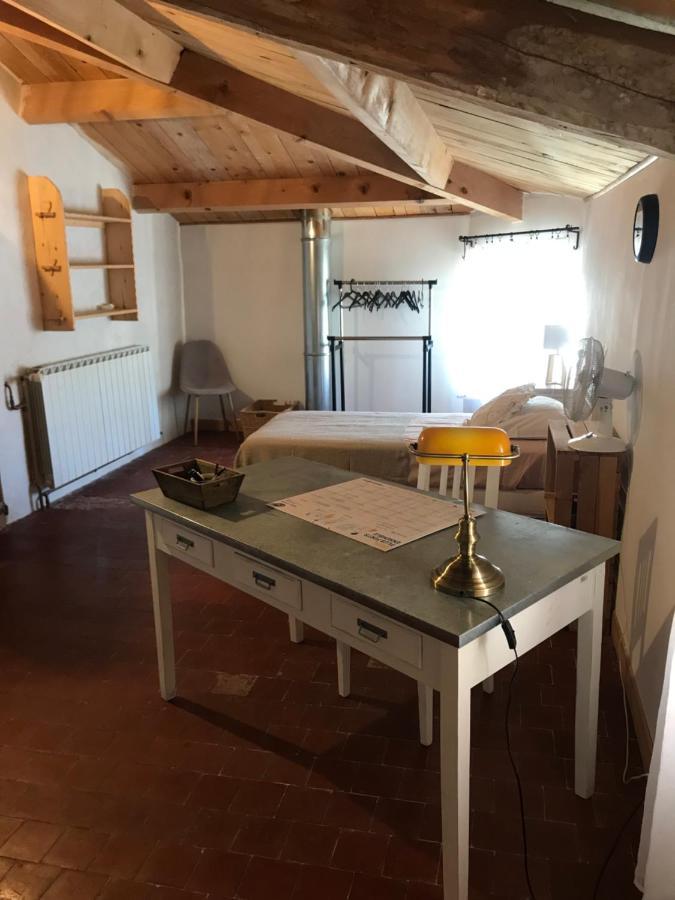 La Charmeuse Apartment Céreste Екстериор снимка