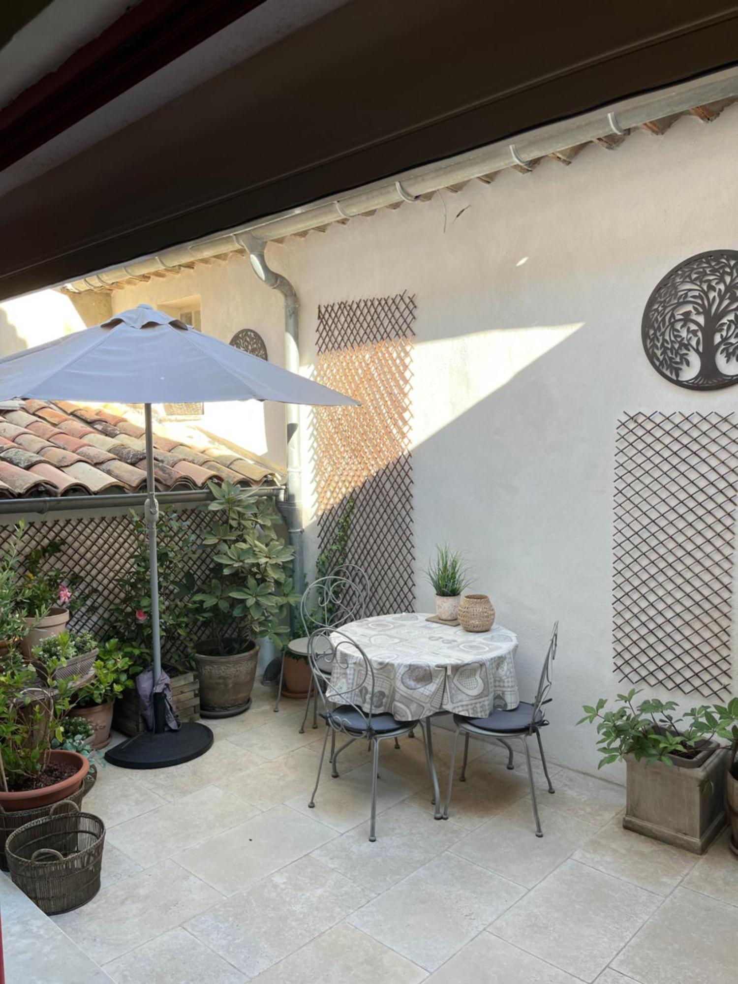 La Charmeuse Apartment Céreste Екстериор снимка